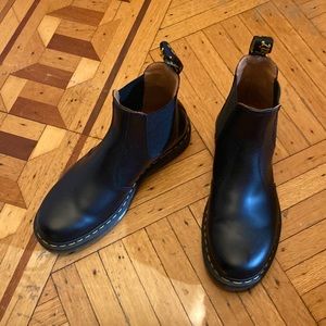 Dr. Martens classic Chelsea boot